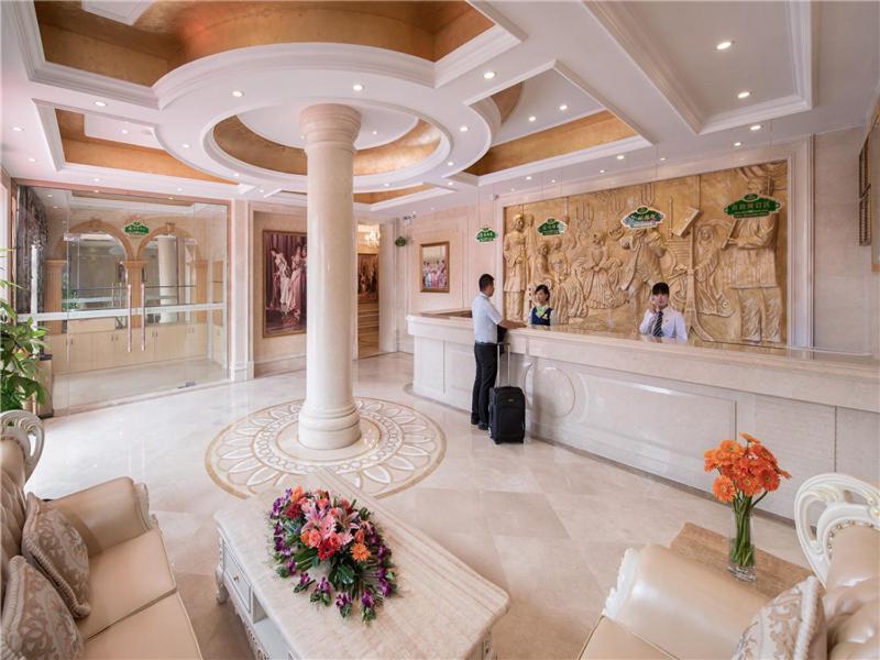 Vienna Hotel Tianbao Road Шеньчжень Екстер'єр фото